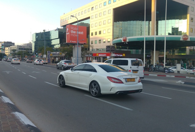 Mercedes-Benz CLS 63 AMG C218 2015