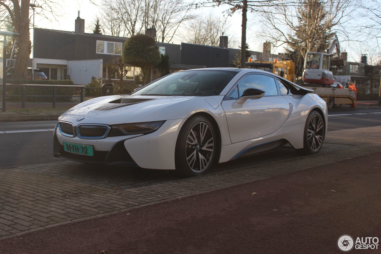 BMW i8