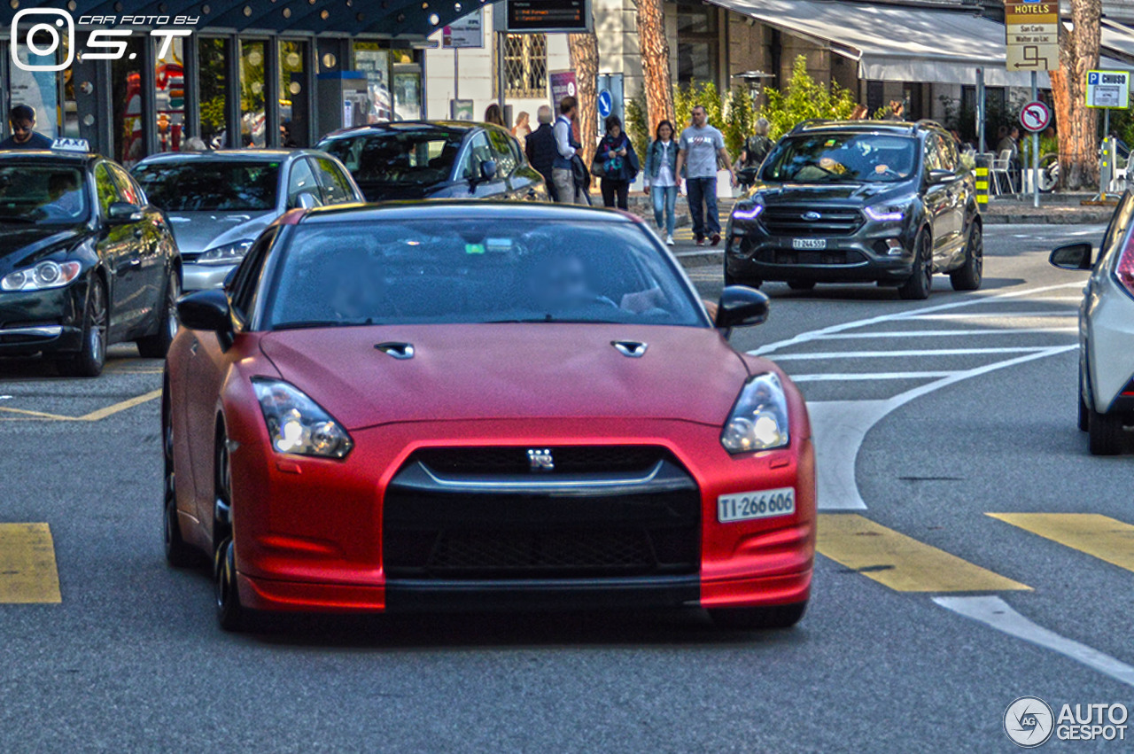 Nissan GT-R