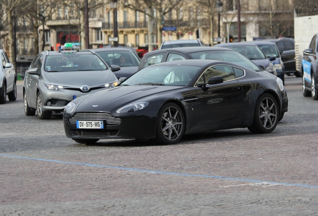Aston Martin V8 Vantage