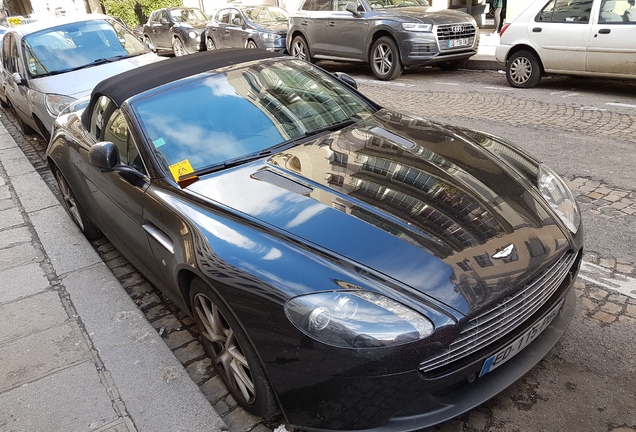 Aston Martin V8 Vantage Roadster 2012