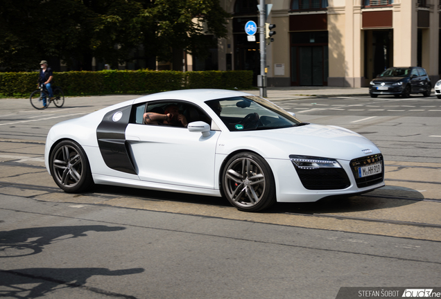 Audi R8 V10 2013