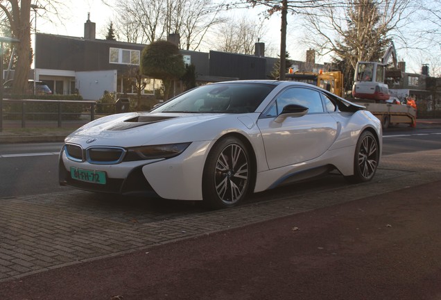 BMW i8