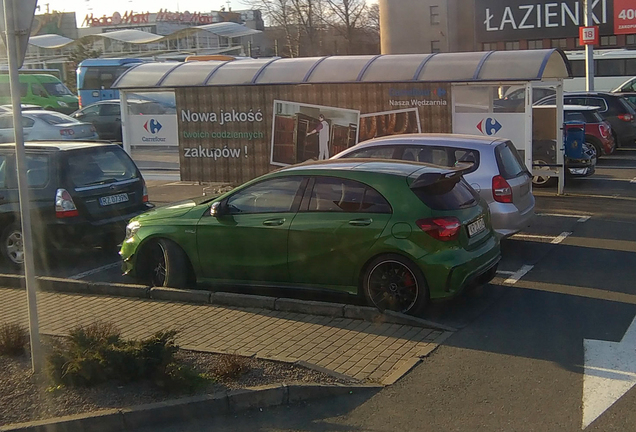 Mercedes-AMG A 45 W176 2015