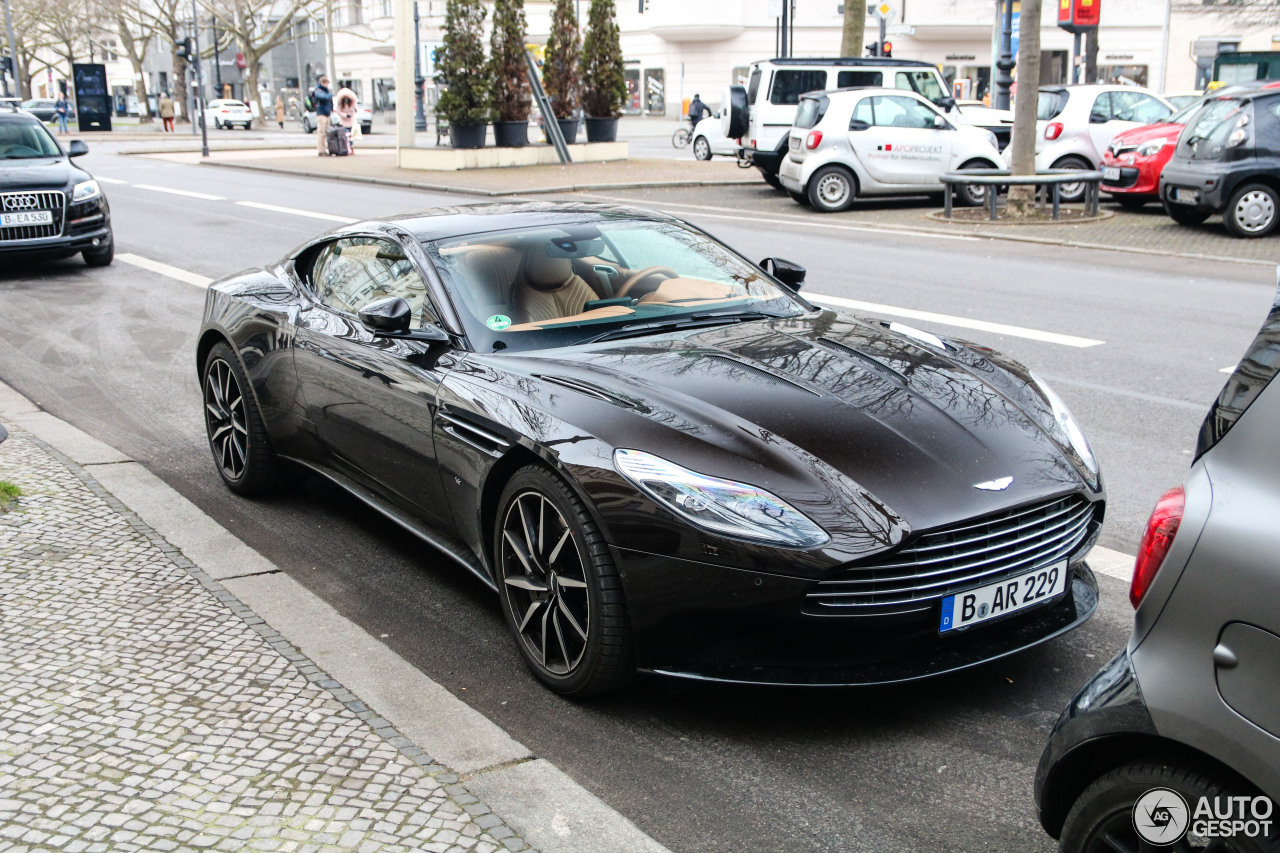 Aston Martin DB11