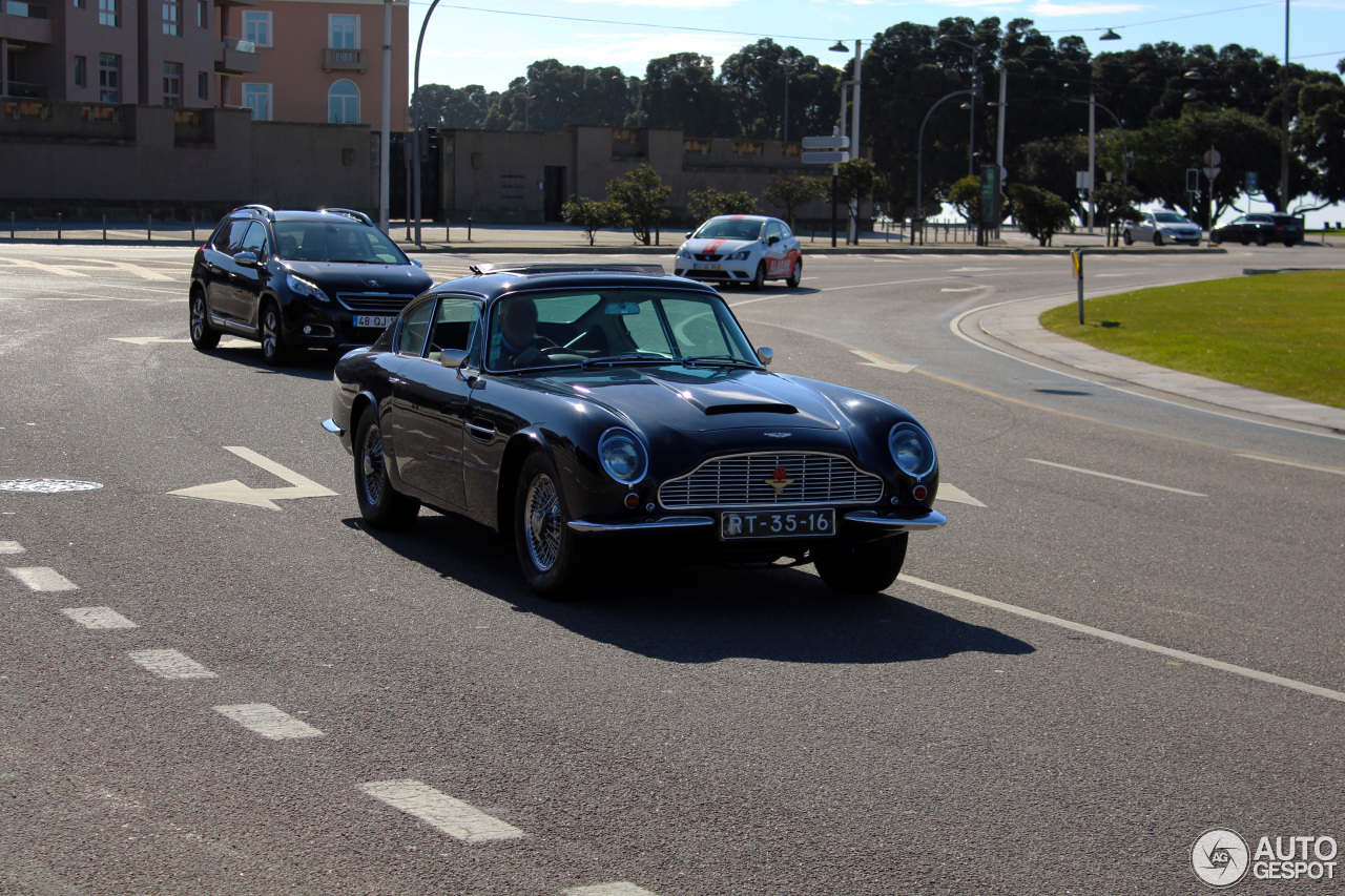 Aston Martin DB6 MKII