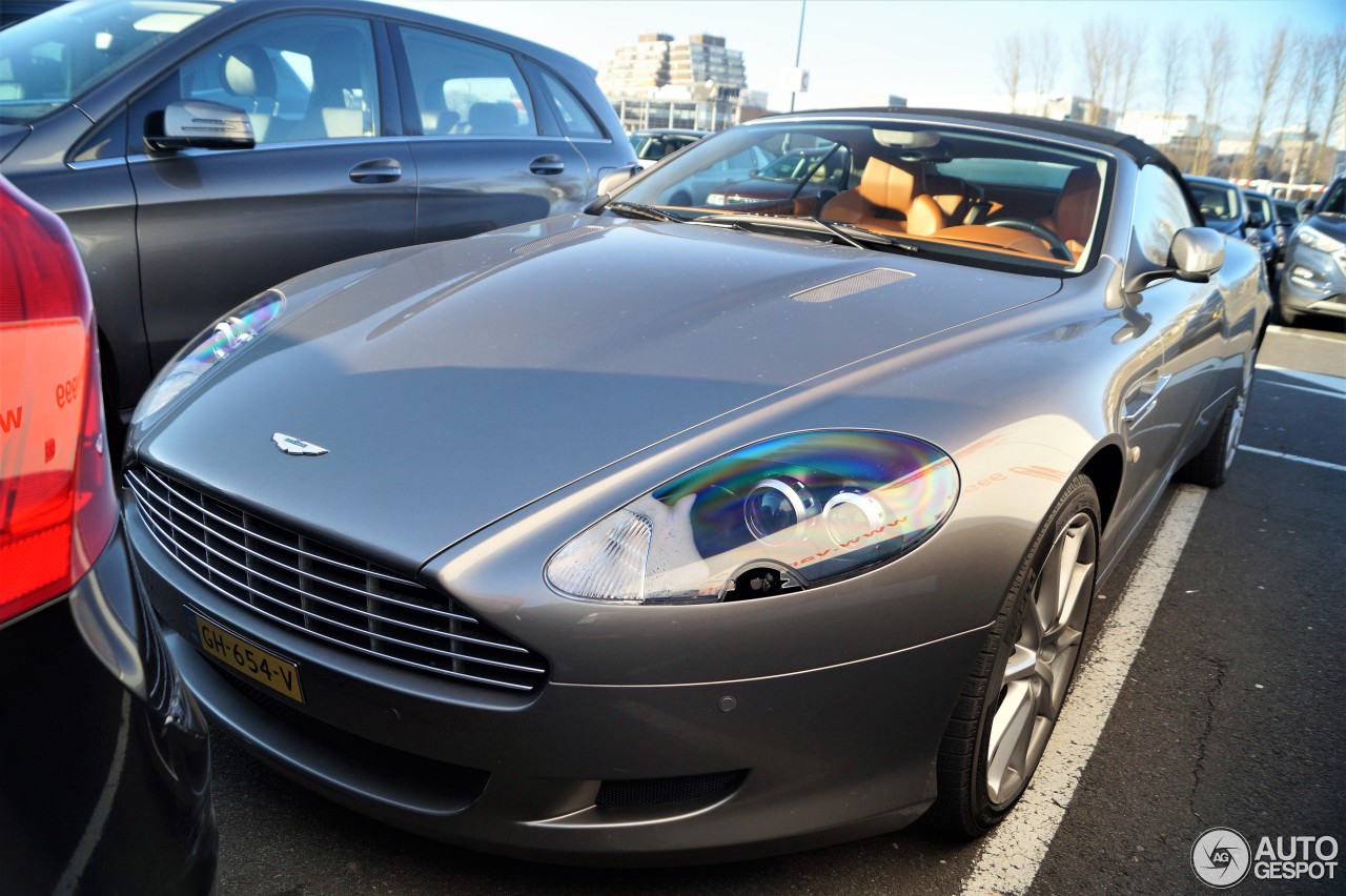 Aston Martin DB9 Volante