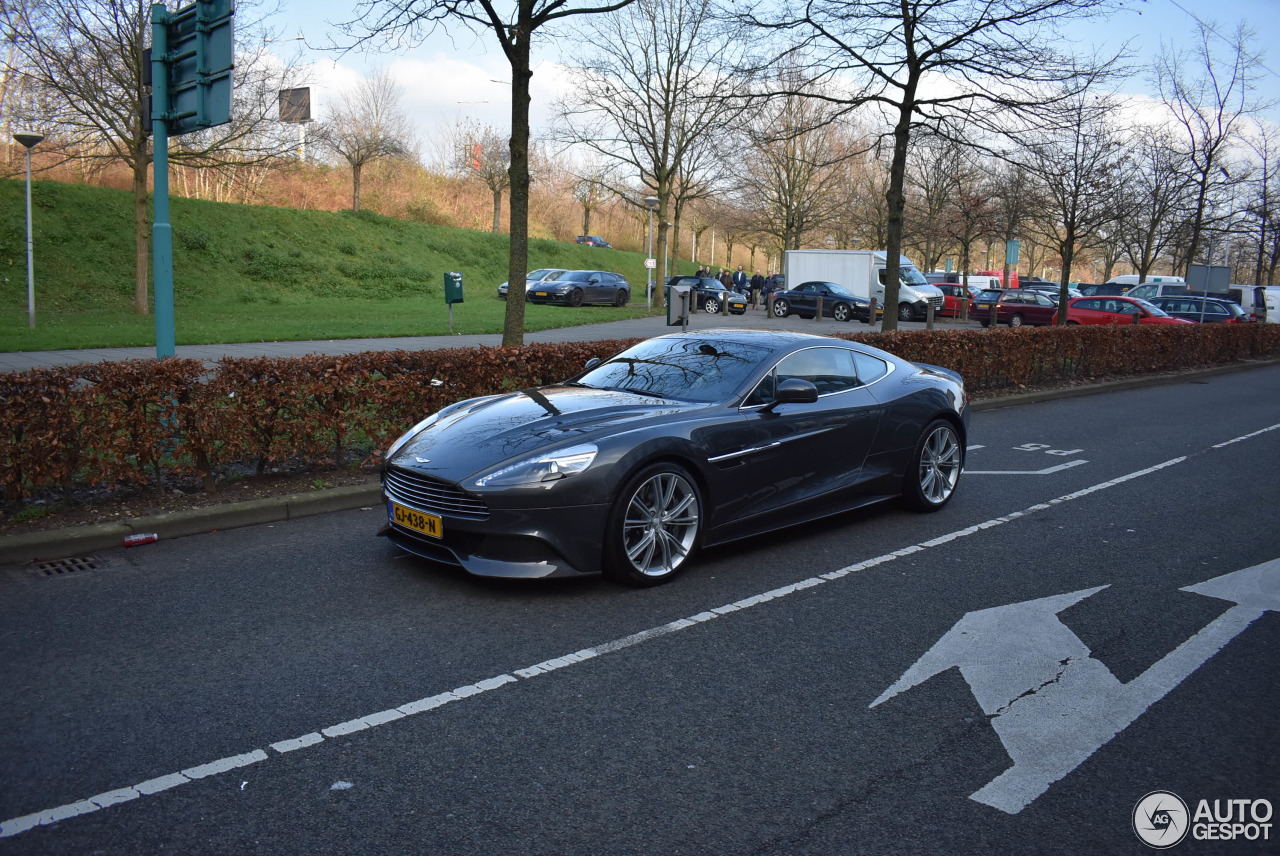 Aston Martin Vanquish 2013