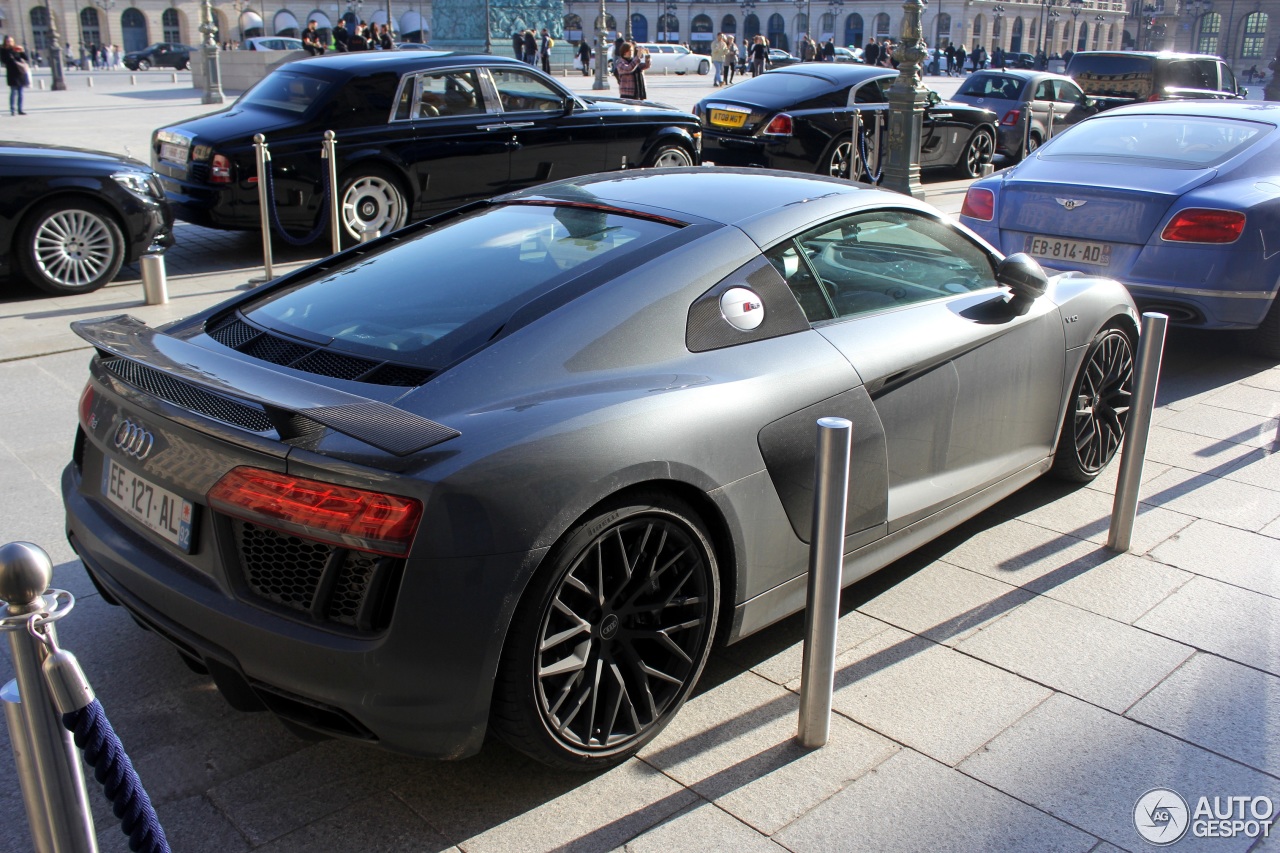 Audi R8 V10 Plus 2015