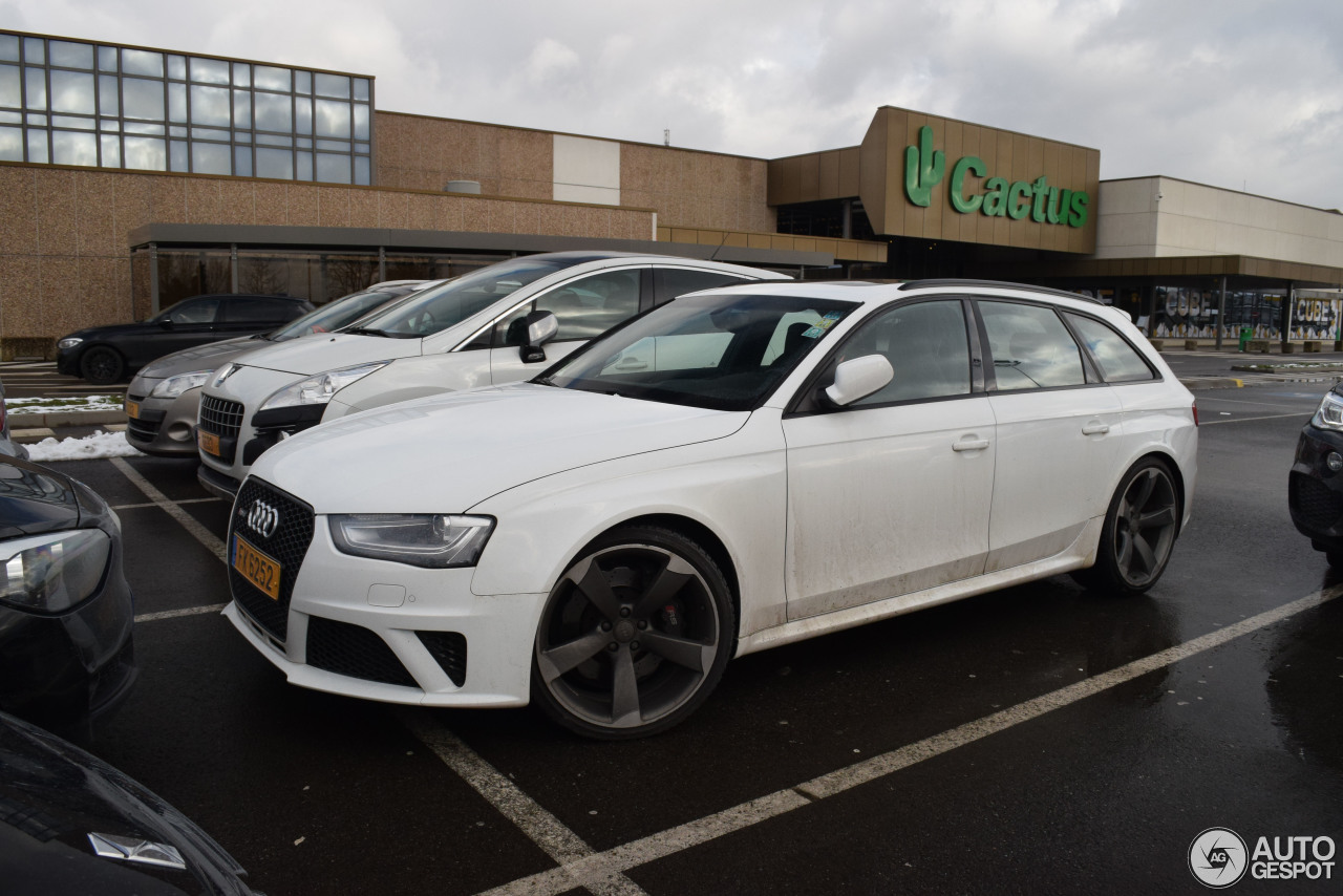 Audi RS4 Avant B8