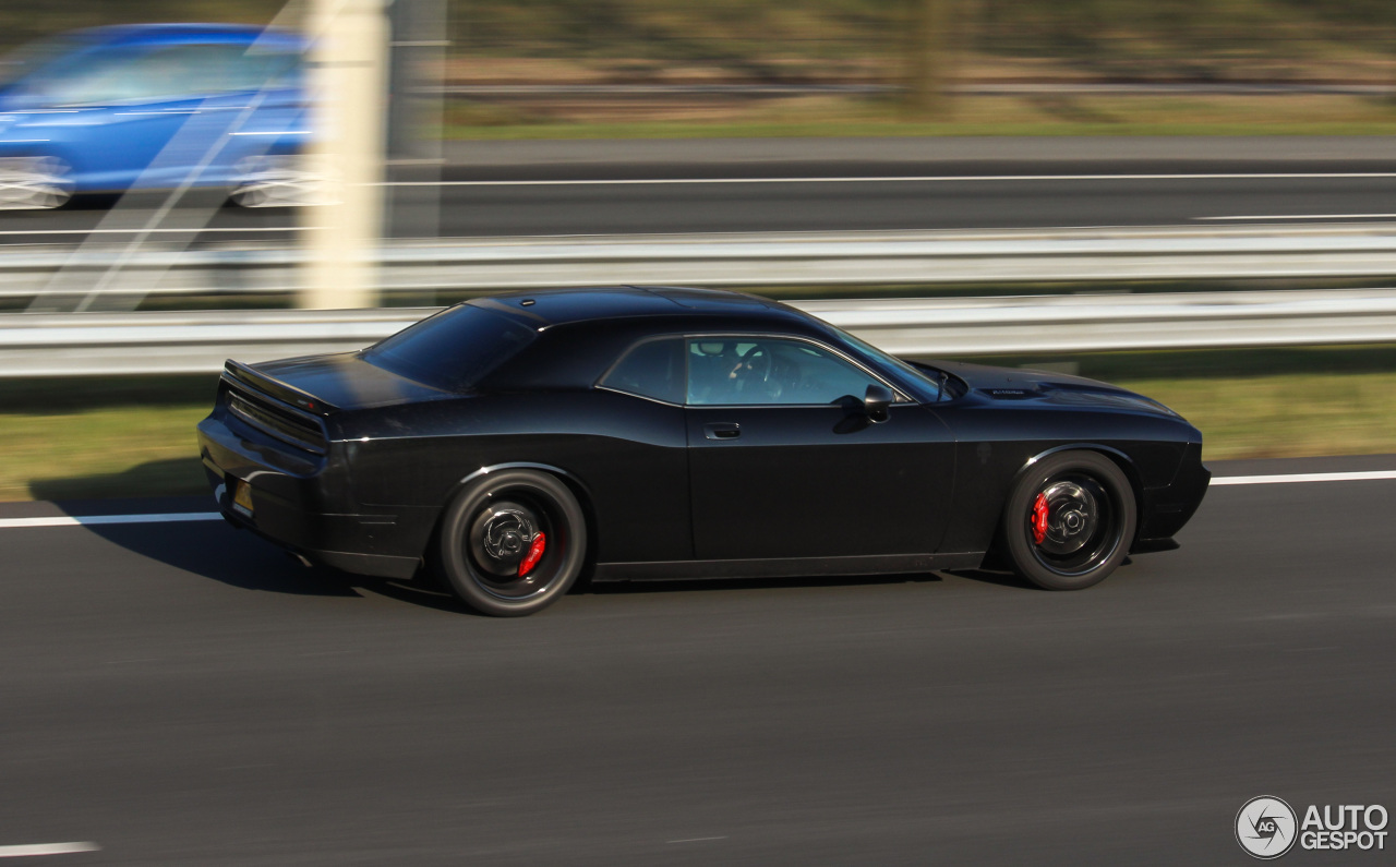 Dodge Challenger SRT-8