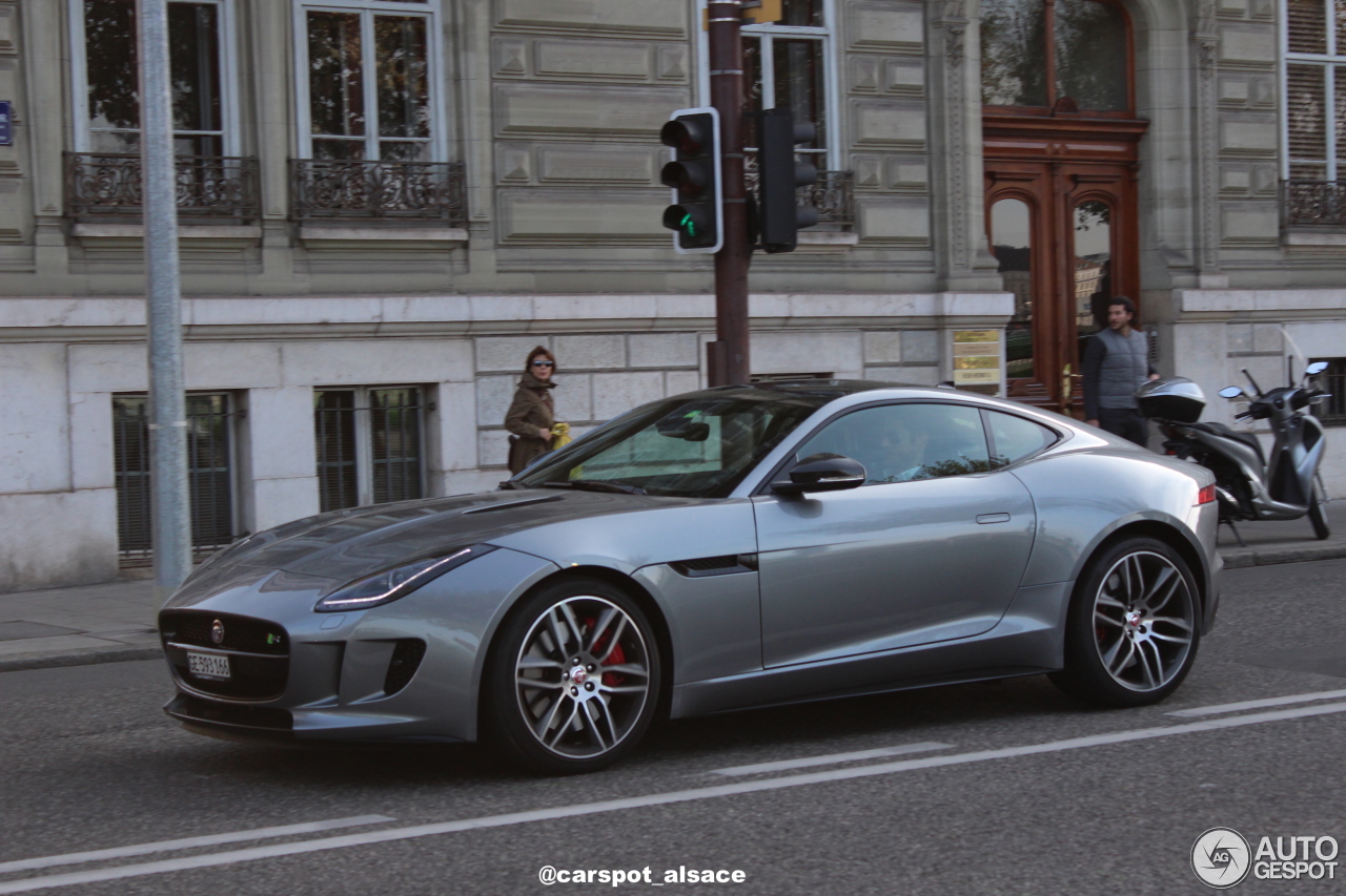 Jaguar F-TYPE R Coupé