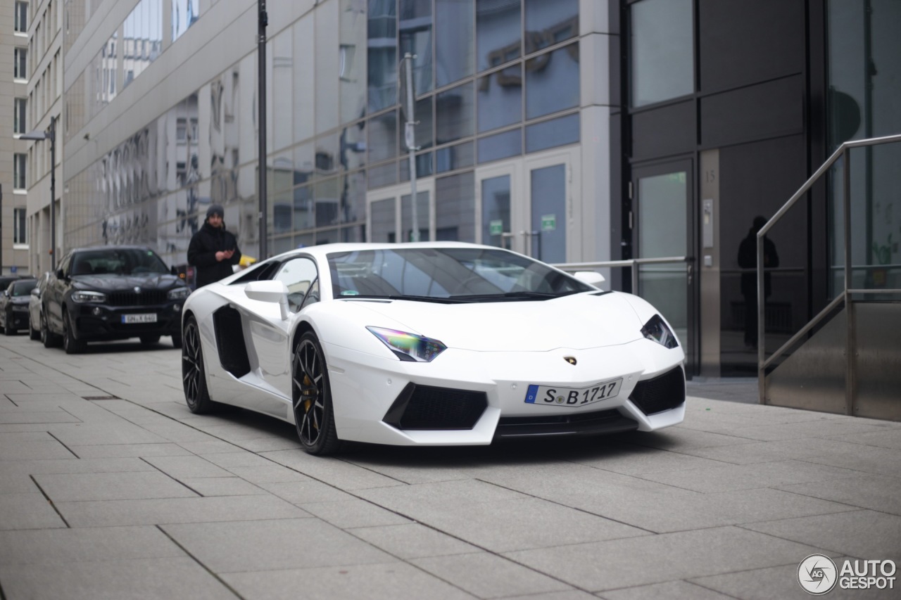 Lamborghini Aventador LP700-4