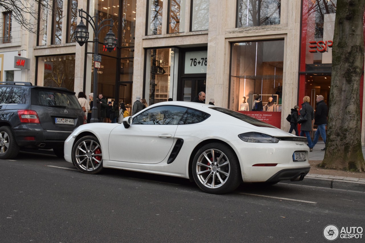 Porsche 718 Cayman S