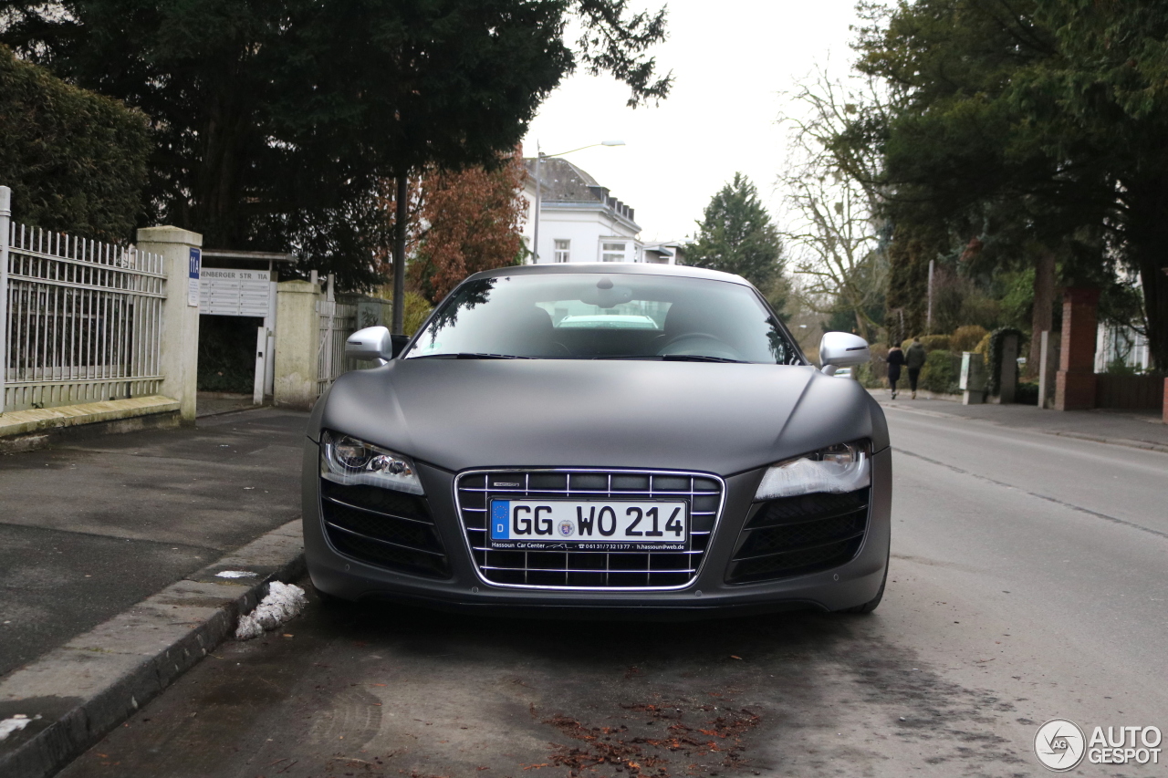 Audi R8 V10