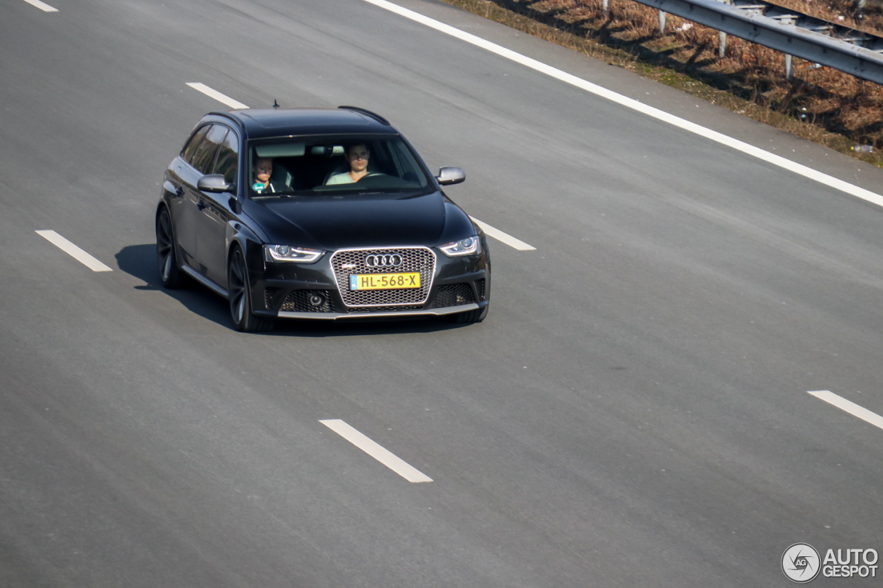 Audi RS4 Avant B8