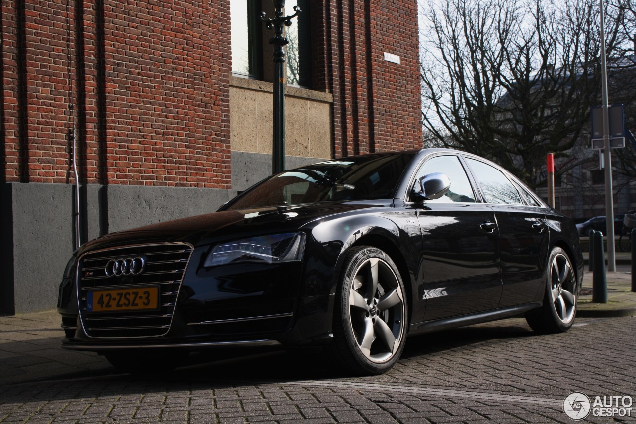 Audi S8 D4