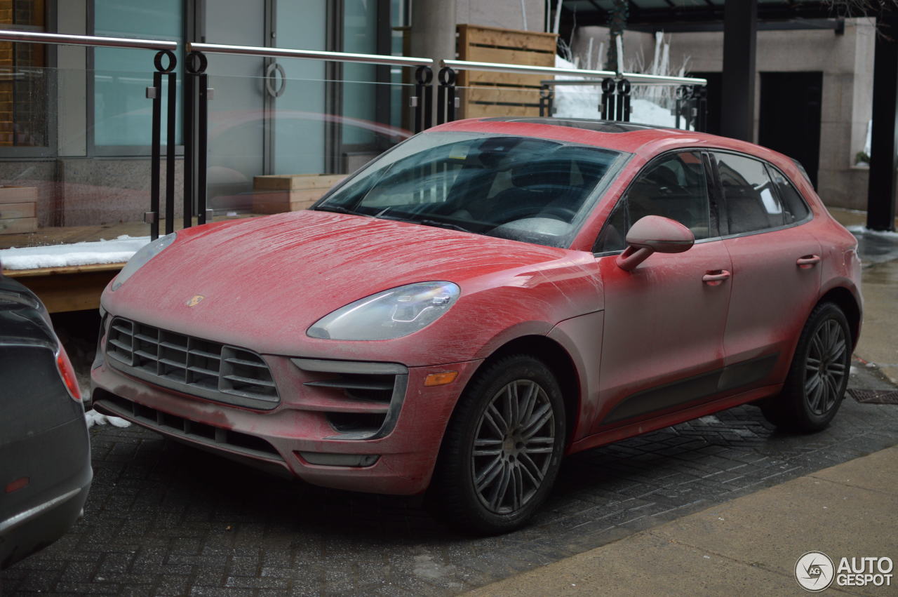 Porsche 95B Macan GTS