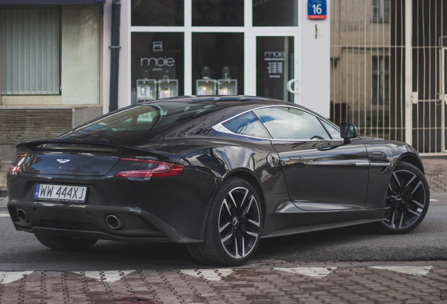 Aston Martin Vanquish 2013