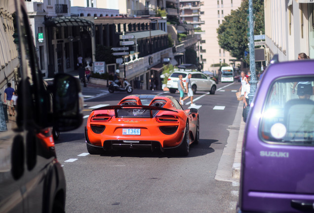 Porsche 918 Spyder Weissach Package