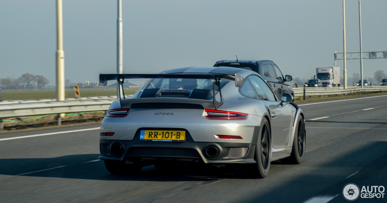 Porsche 991 GT2 RS Weissach Package