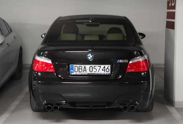 BMW M5 E60 2005