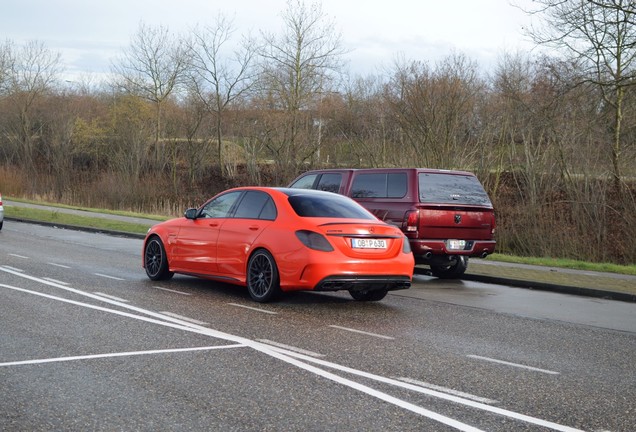 Mercedes-AMG C 63 S W205