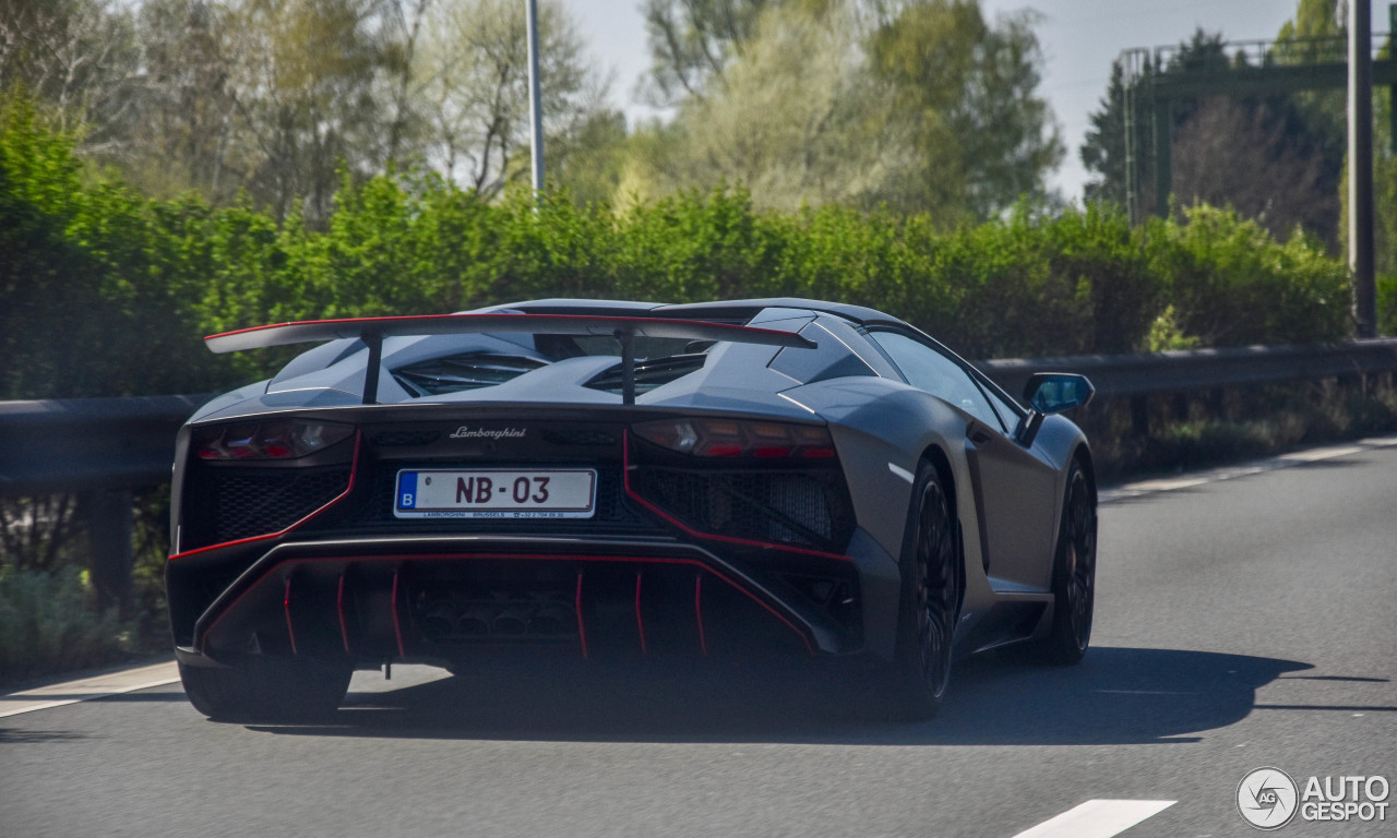 Lamborghini Aventador LP750-4 SuperVeloce Roadster