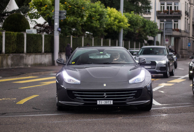 Ferrari GTC4Lusso