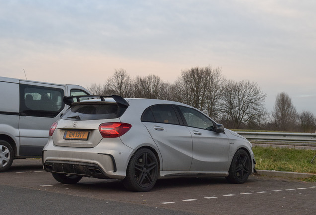 Mercedes-AMG A 45 W176 2015