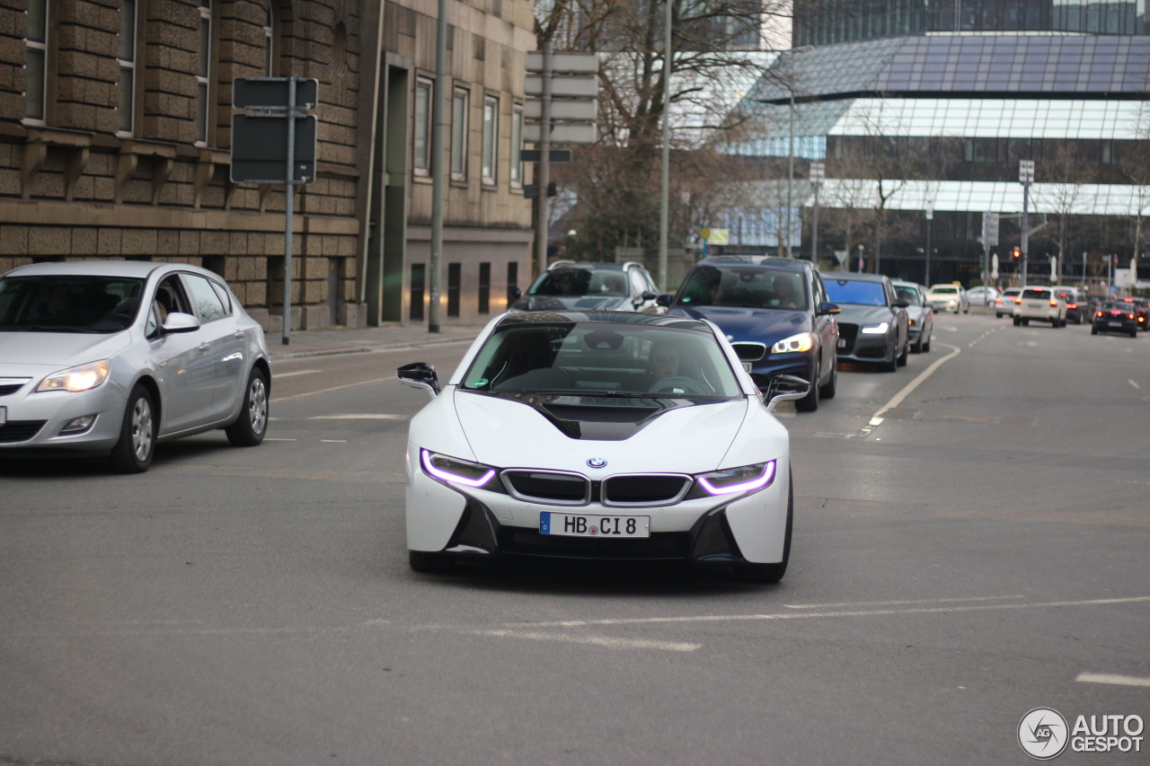 BMW i8