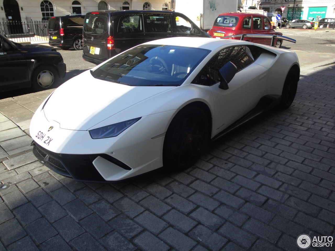 Lamborghini Huracán LP640-4 Performante