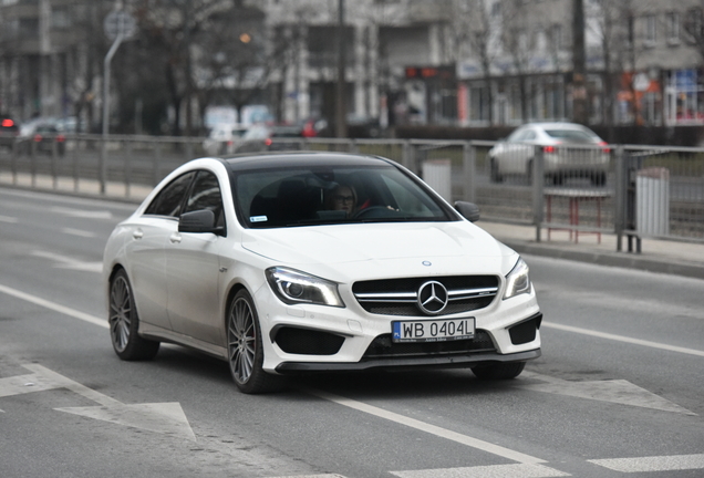 Mercedes-Benz CLA 45 AMG C117