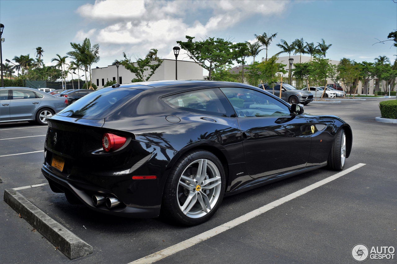 Ferrari FF