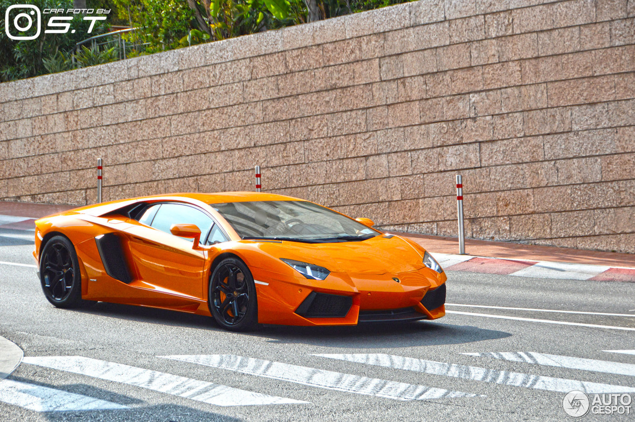 Lamborghini Aventador LP700-4