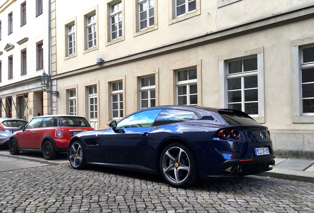 Ferrari GTC4Lusso