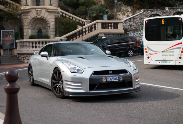 Nissan GT-R 2014