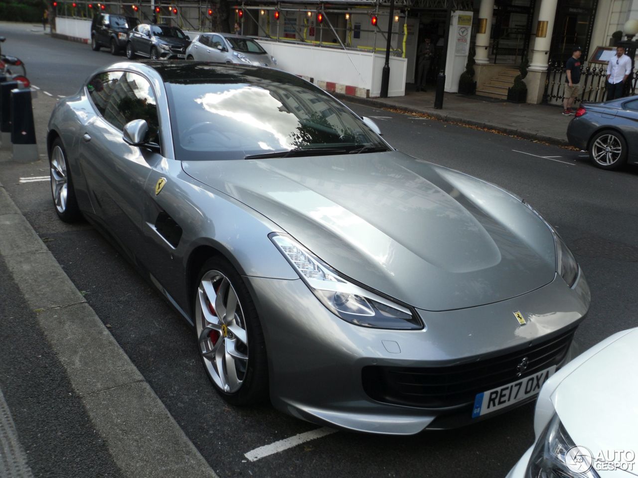 Ferrari GTC4Lusso T