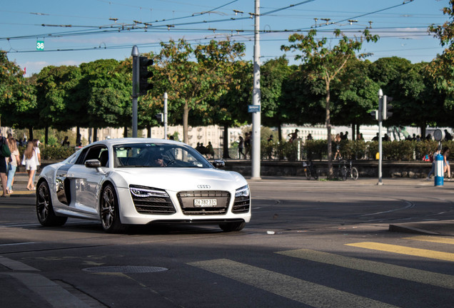 Audi R8 V10 Plus 2013