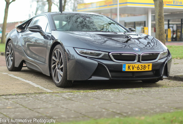 BMW i8