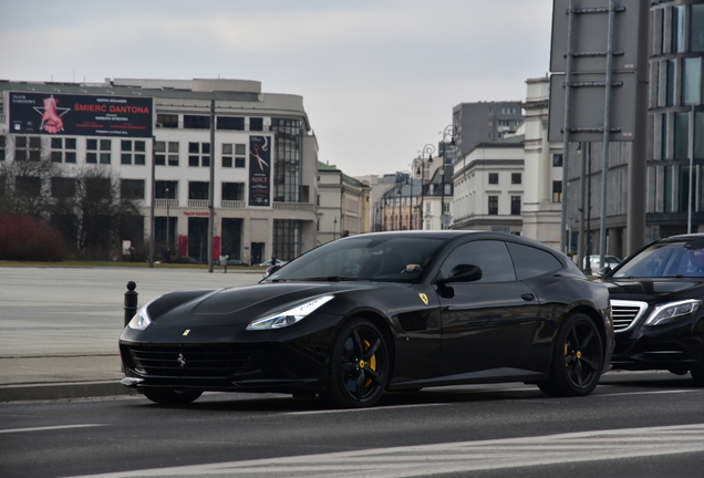 Ferrari GTC4Lusso