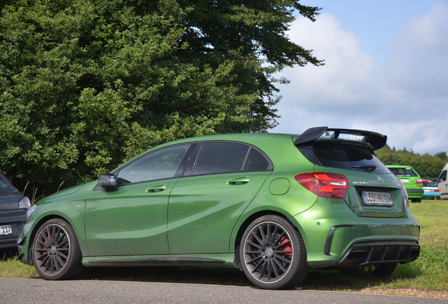 Mercedes-AMG A 45 W176 2015