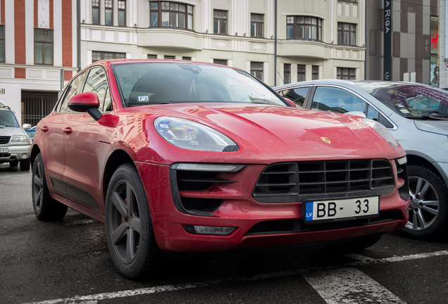 Porsche 95B Macan GTS