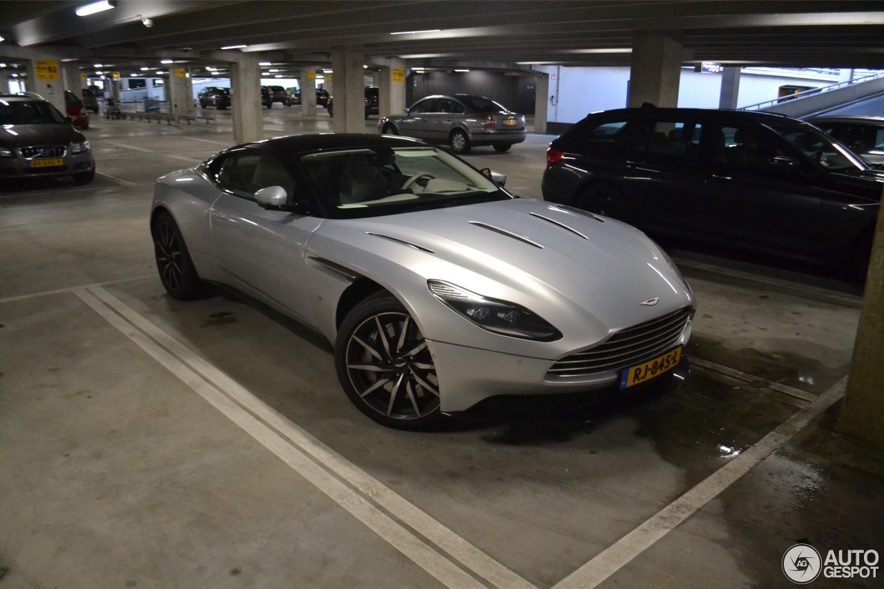 Aston Martin DB11