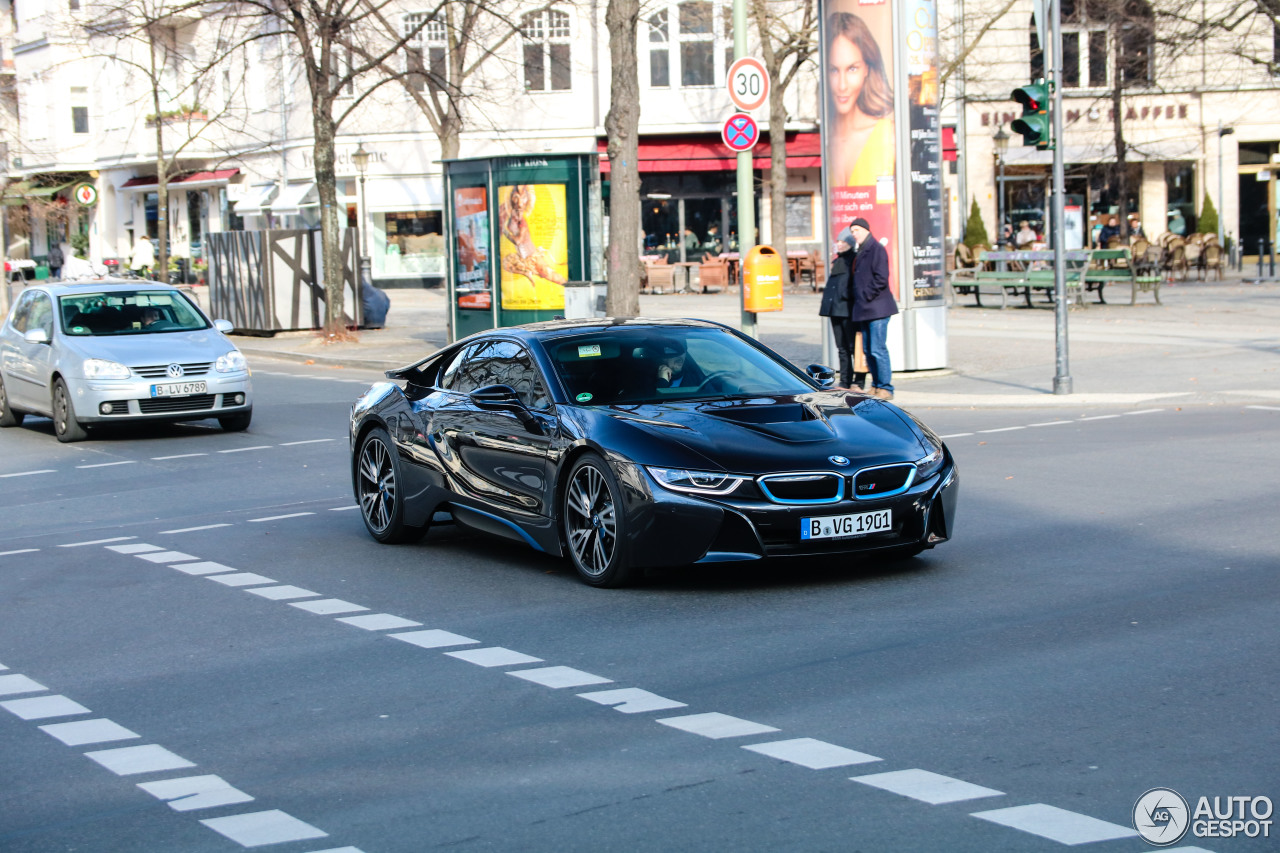 BMW i8