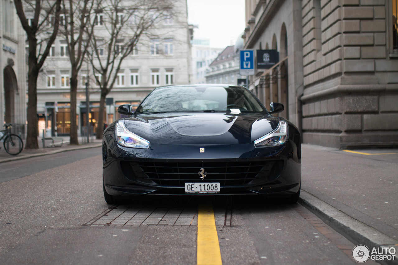 Ferrari GTC4Lusso