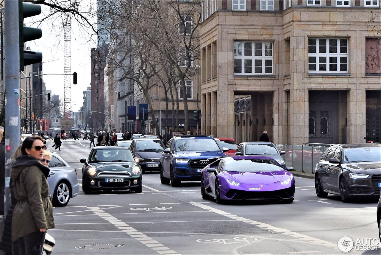 Lamborghini Huracán LP640-4 Performante