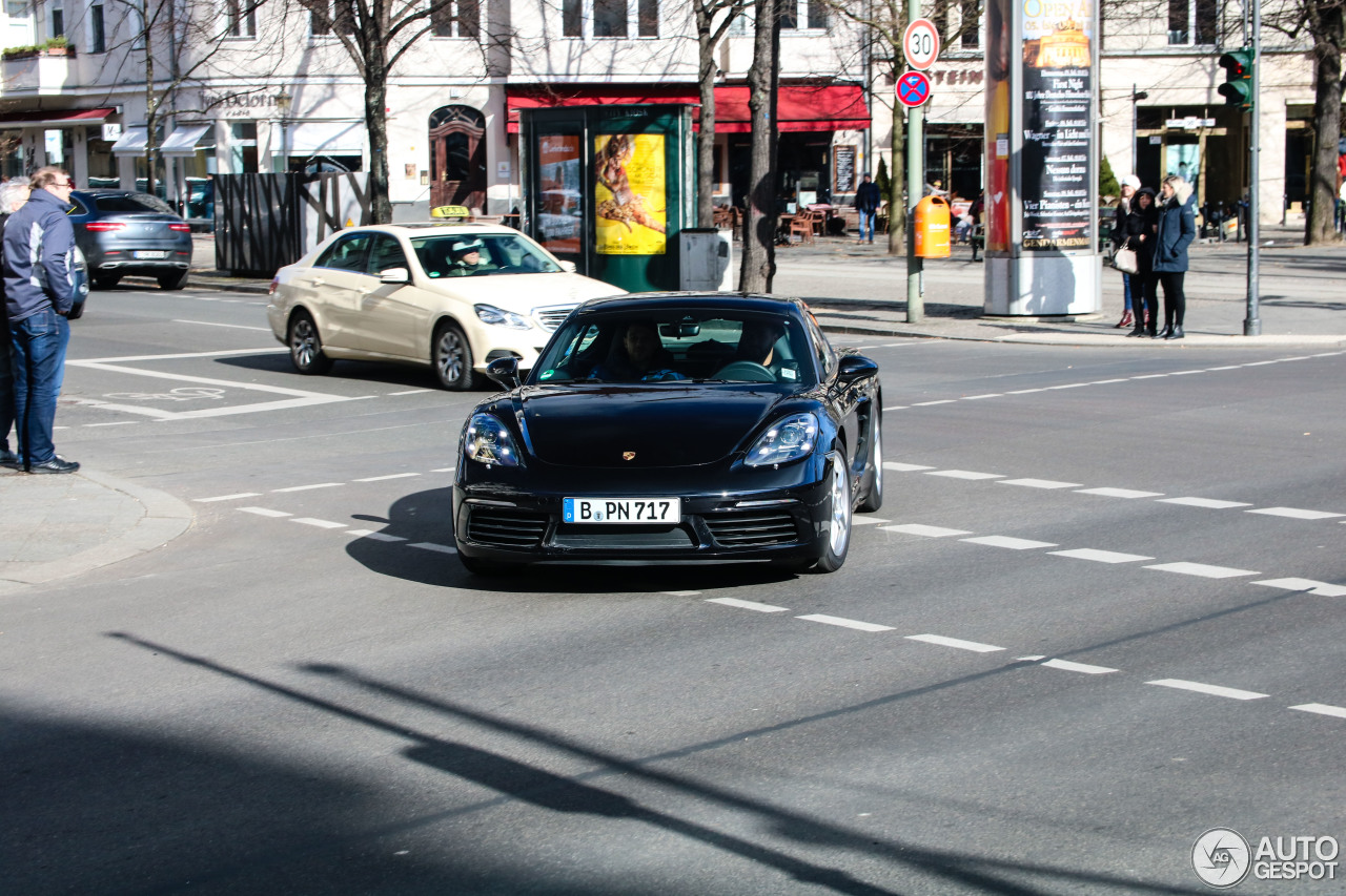 Porsche 718 Cayman S