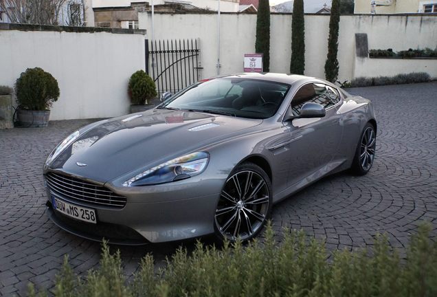 Aston Martin DB9 2013