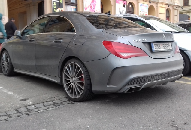 Mercedes-Benz CLA 45 AMG C117